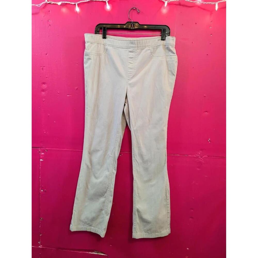 L.L. Bean Khaki Classic Fit Straight Pants 12 REG